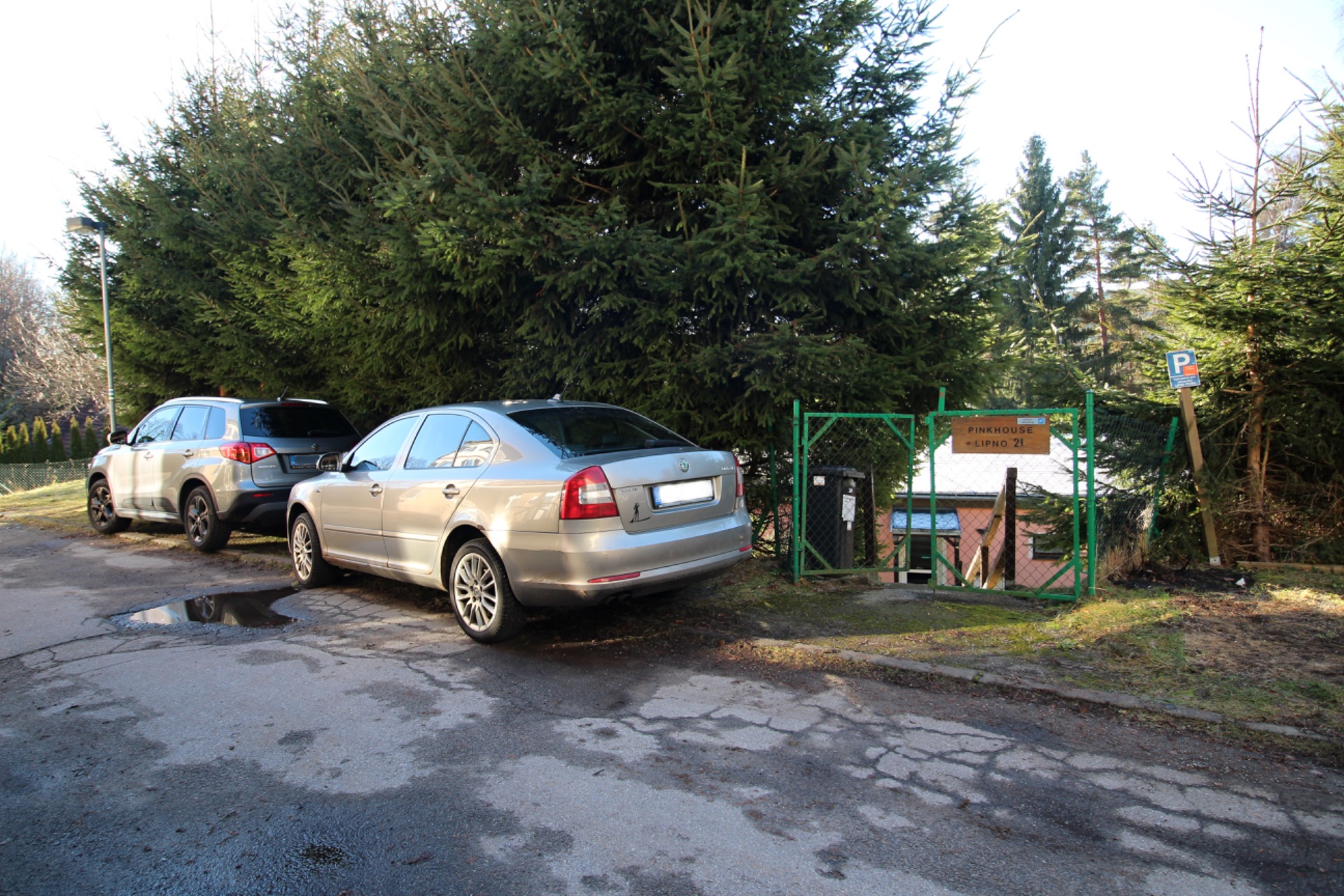 parkování před domem